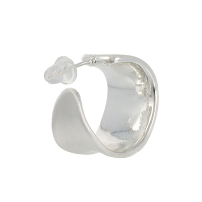 ピアス  ニッケルフリー neige. ワイドプレート カーブ スタッドピアス