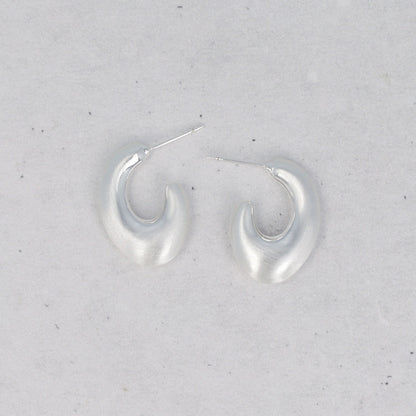 ピアス  ニッケルフリー neige. サイド J スタッドピアス