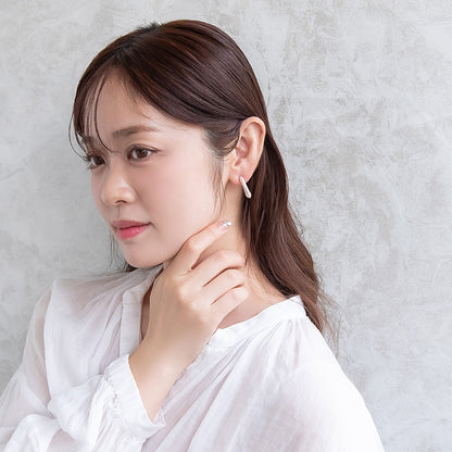 ピアス  ニッケルフリー neige. サイド J スタッドピアス