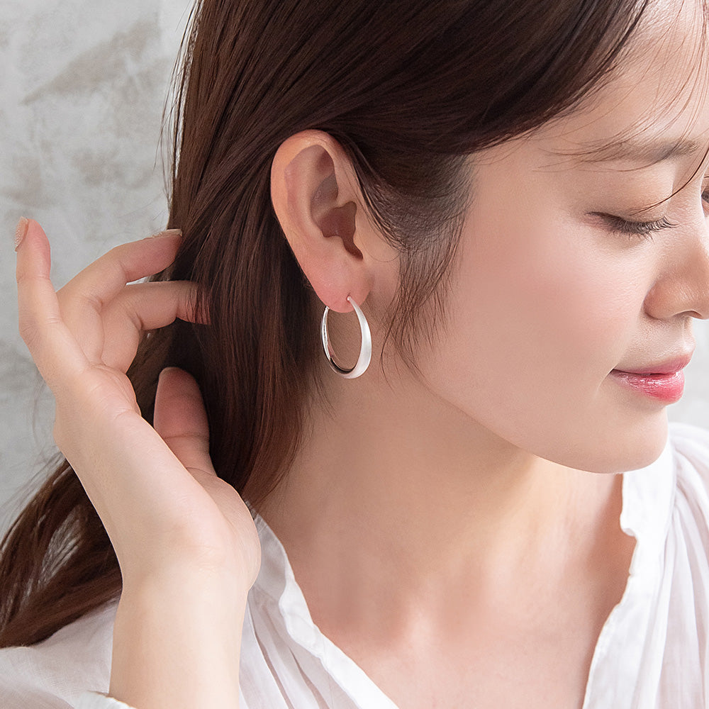 ピアス  ニッケルフリー neige. スリム 30mm フープピアス