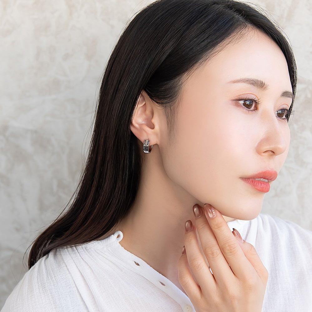 ピアス Awesome クロス 蔓 模様 ステンレス ワンタッチ キャッチレス フープピアス