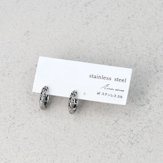 ピアス Awesome 透かし 模様 ステンレス ワンタッチ キャッチレス フープピアス