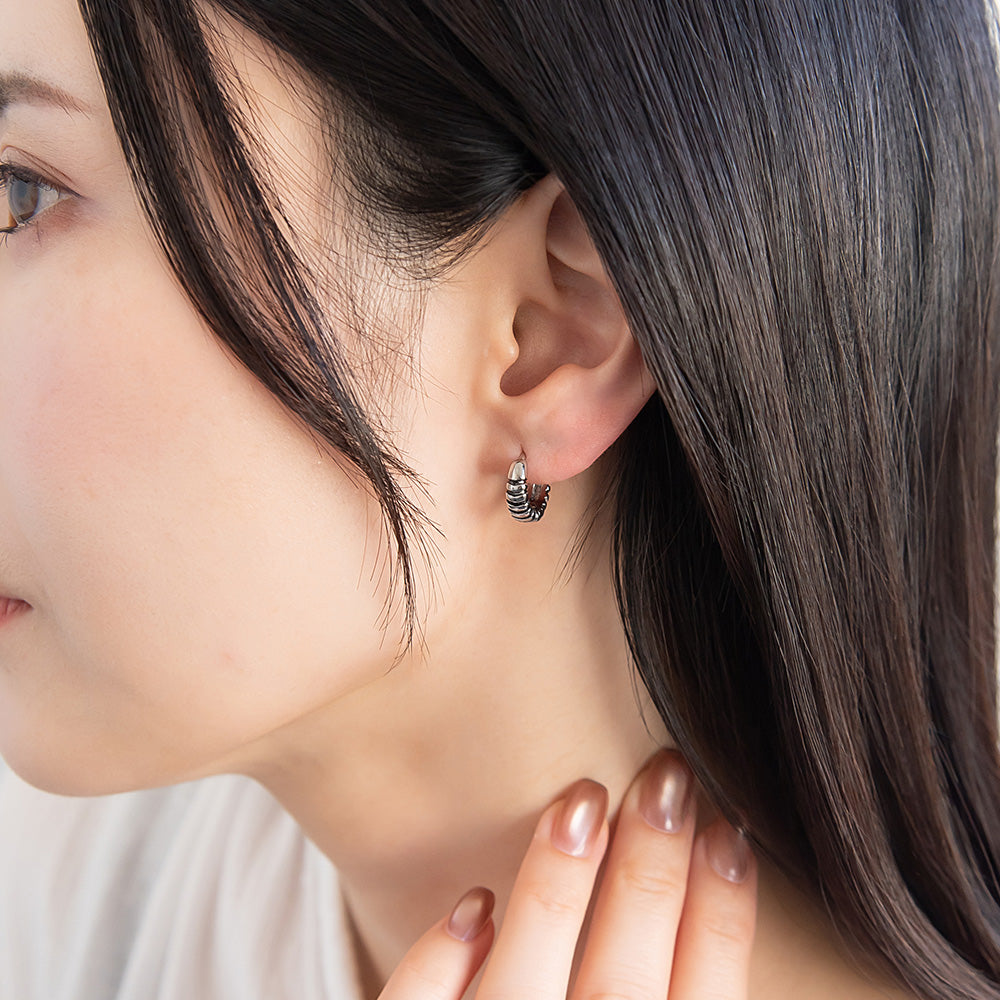 ピアス Awesome ボーダー  カーブライン ステンレス ワンタッチ キャッチレス フープピアス