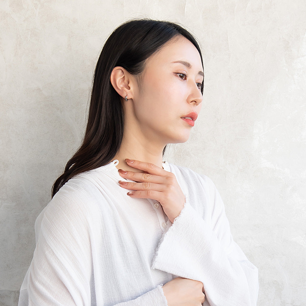 ピアス Awesome フラワー ライン ステンレス ワンタッチ キャッチレス フープピアス