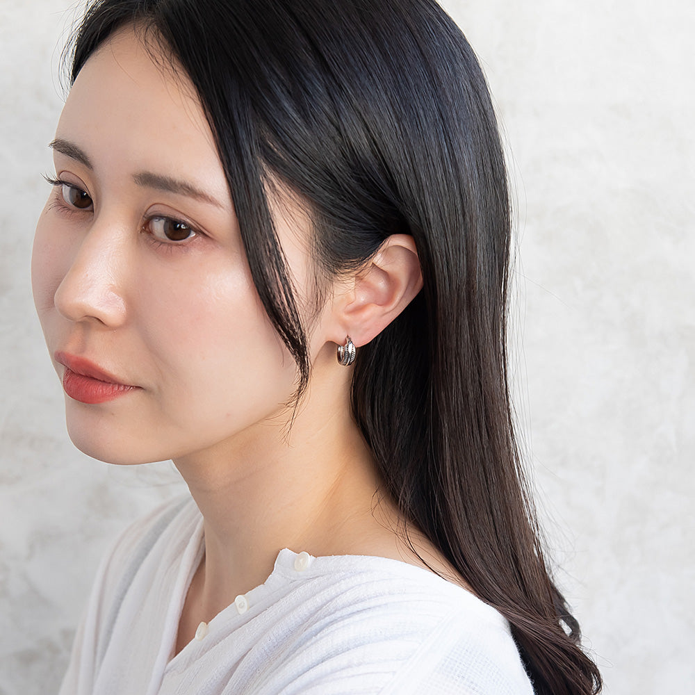 ピアス Awesome フェザー ステンレス ワンタッチ キャッチレス フープピアス