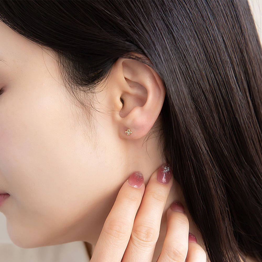 ピアス tiny. ニッケルフリー メタル フラワー 花 ストーン 小粒 スタッドピアス