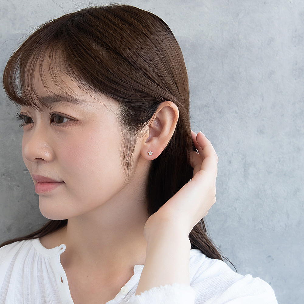 ピアス ニッケルフリー メタル キュービックジルコニア スター ダブルロックキャッチ ピュアチタニウムポスト スタッドピアス