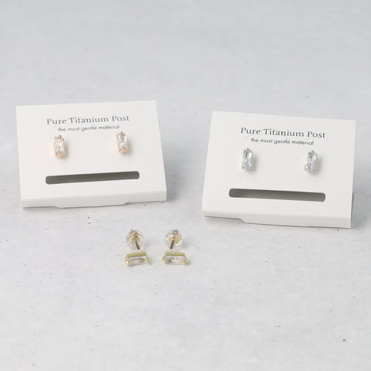 ピアス ニッケルフリー メタル キュービックジルコニア レクタングル ダブルロックキャッチ ピュアチタニウムポスト スタッドピアス