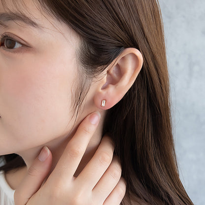 ピアス ニッケルフリー メタル キュービックジルコニア レクタングル ダブルロックキャッチ ピュアチタニウムポスト スタッドピアス