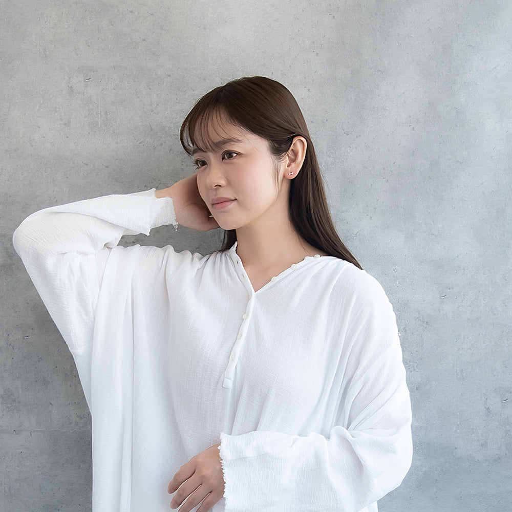 ピアス ニッケルフリー メタル キュービックジルコニア リボン ダブルロックキャッチ ピュアチタニウムポスト スタッドピアス