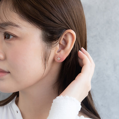 ピアス ニッケルフリー メタル キュービックジルコニア フラワー ダブルロックキャッチ ピュアチタニウムポスト スタッドピアス