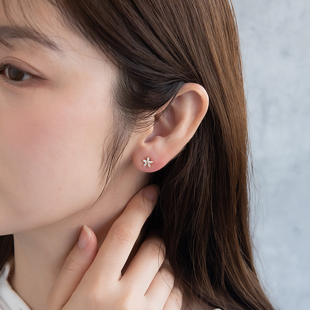 ピアス ニッケルフリー メタル キュービックジルコニア フラワー ダブルロックキャッチ ピュアチタニウムポスト スタッドピアス