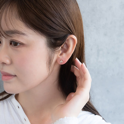 ピアス ニッケルフリー メタル キュービックジルコニア フラワー ダブルロックキャッチ ピュアチタニウムポスト スタッドピアス