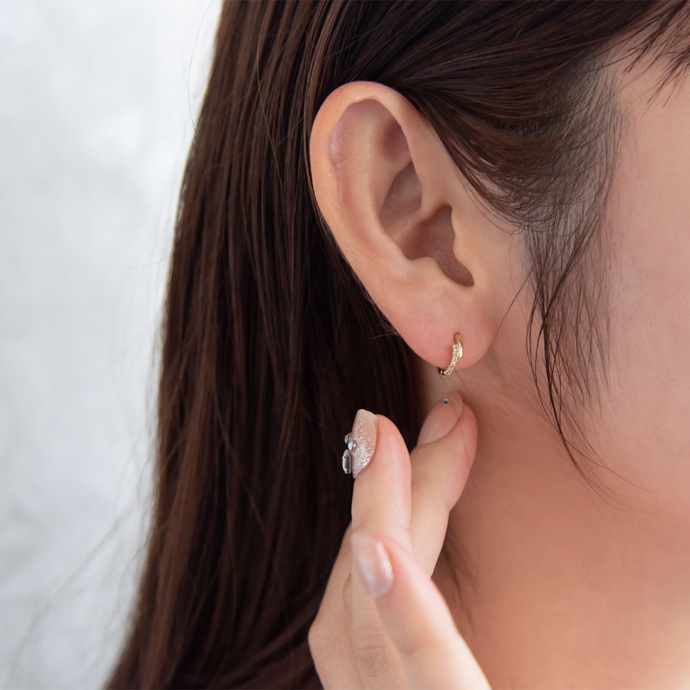 ピアス ニッケルフリー キュービックジルコニア メタル ワンタッチ フープピアス