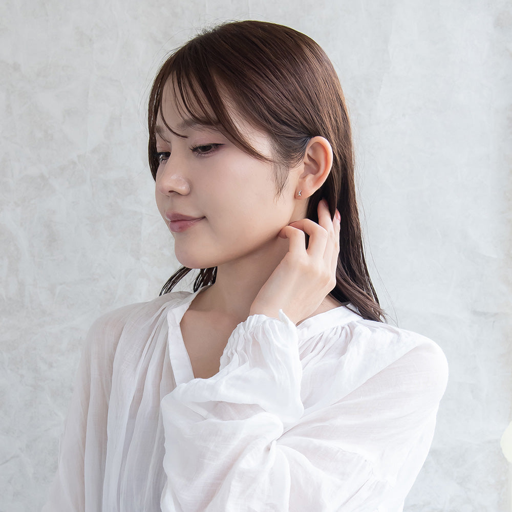 ピアス ニッケルフリー シルバー925 ミニ うさぎ スタッドピアス