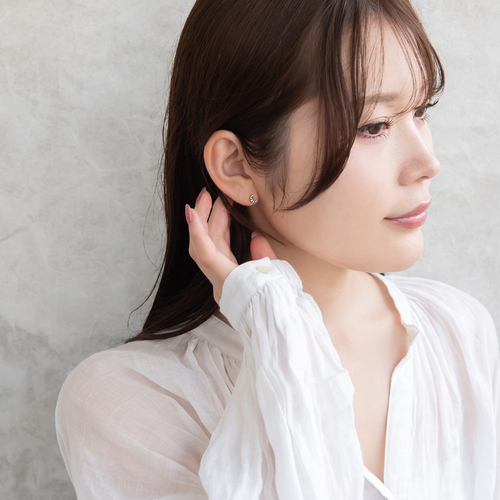 ピアス ニッケルフリー シルバー925 ミニ ムーン スタッドピアス