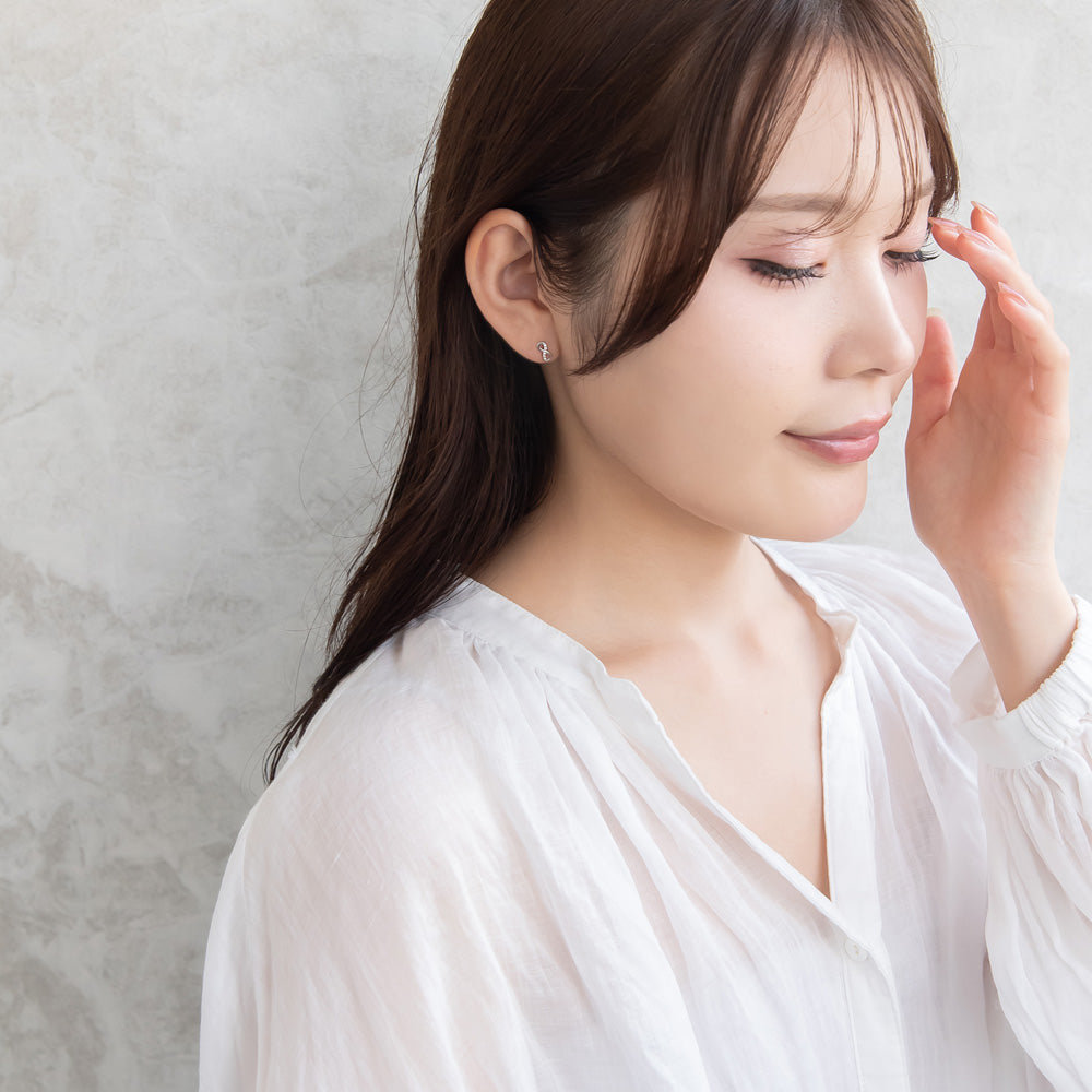 ピアス ニッケルフリー シルバー925 ミニ インフィニティ スタッドピアス