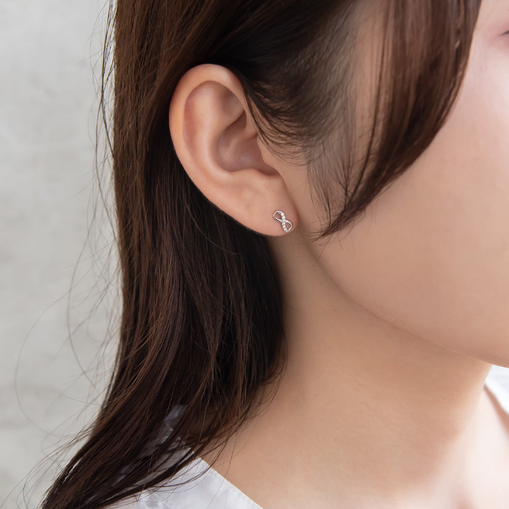 ピアス ニッケルフリー シルバー925 ミニ インフィニティ スタッドピアス