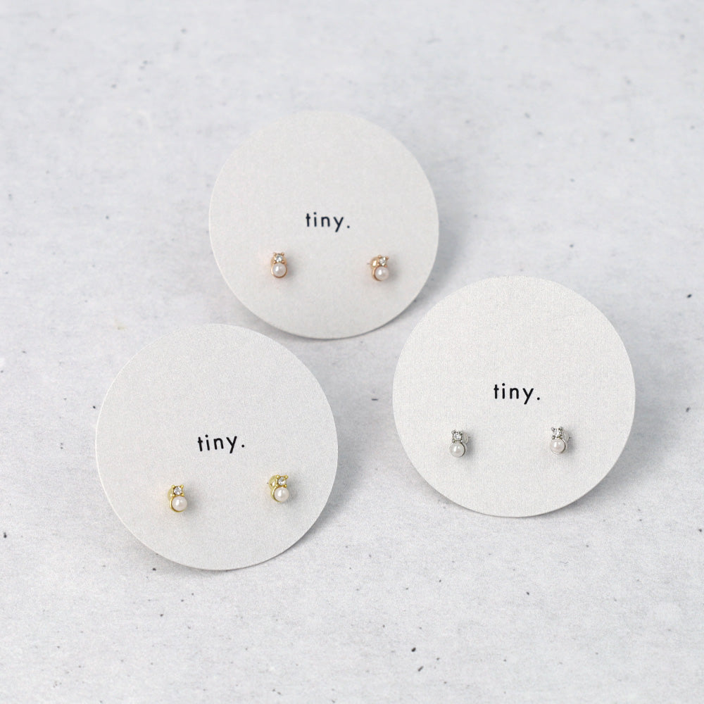ピアス tiny. ニッケルフリー メタル ストーン パール ライン 小粒 スタッドピアス