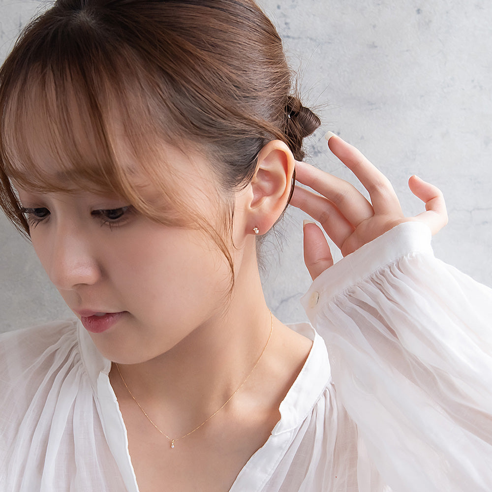 ピアス tiny. ニッケルフリー メタル ストーン パール ライン 小粒 スタッドピアス