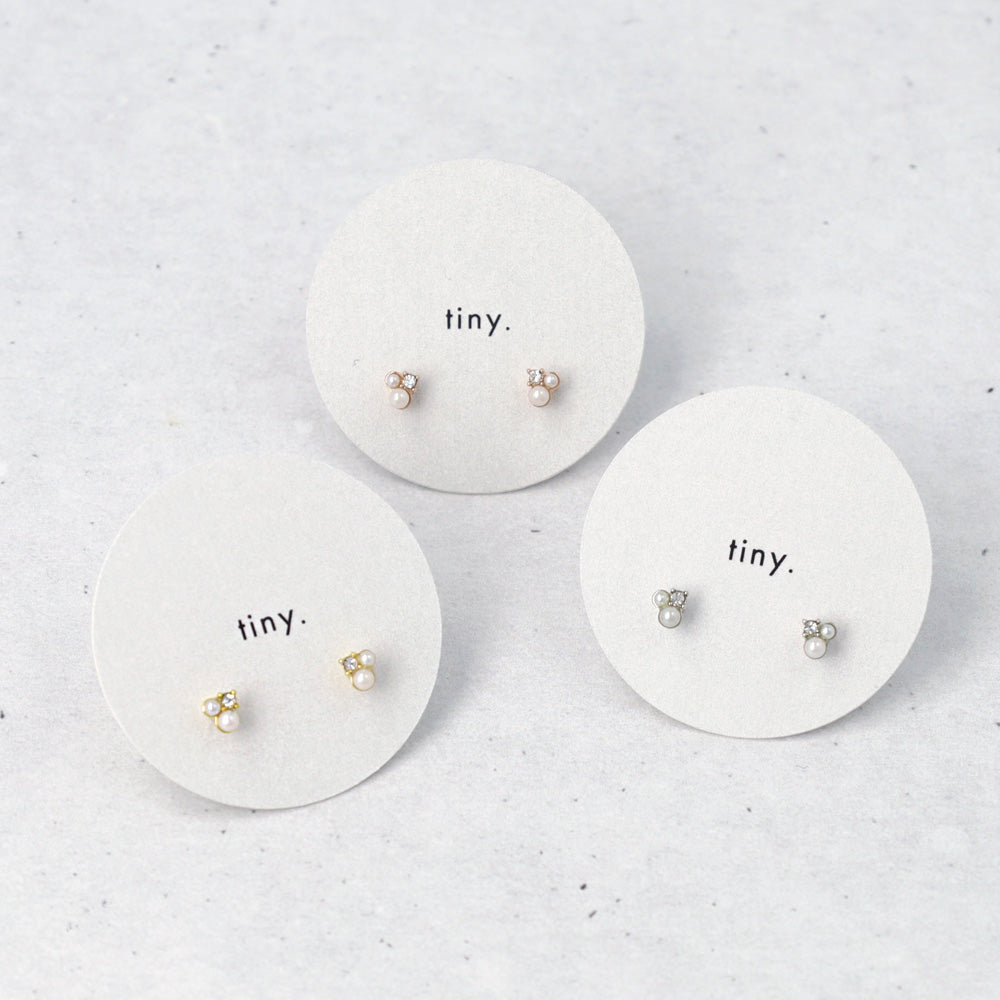 ピアス tiny. ニッケルフリー メタル ストーン ダブル パール 小粒 スタッドピアス