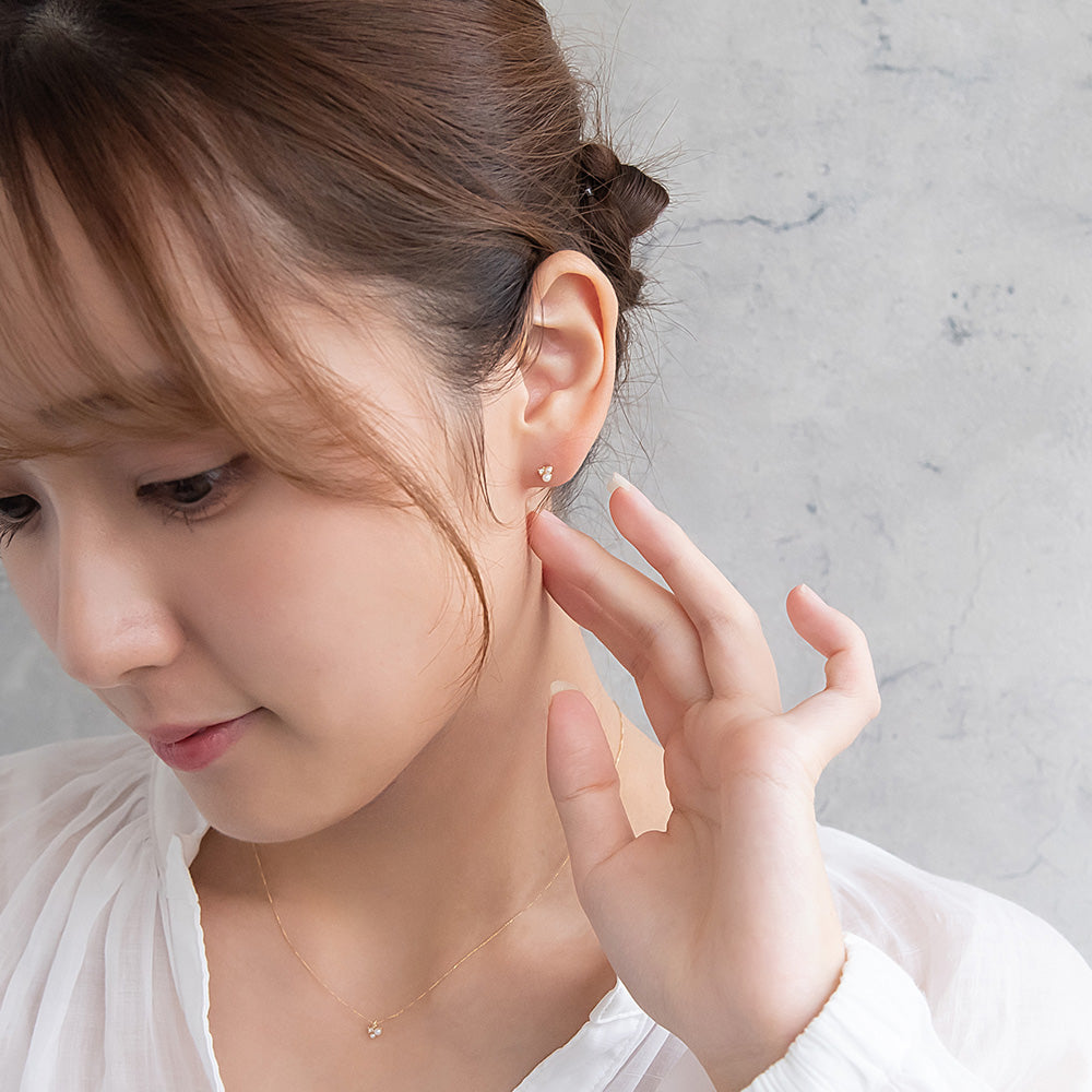 ピアス tiny. ニッケルフリー メタル ストーン ダブル パール 小粒 スタッドピアス