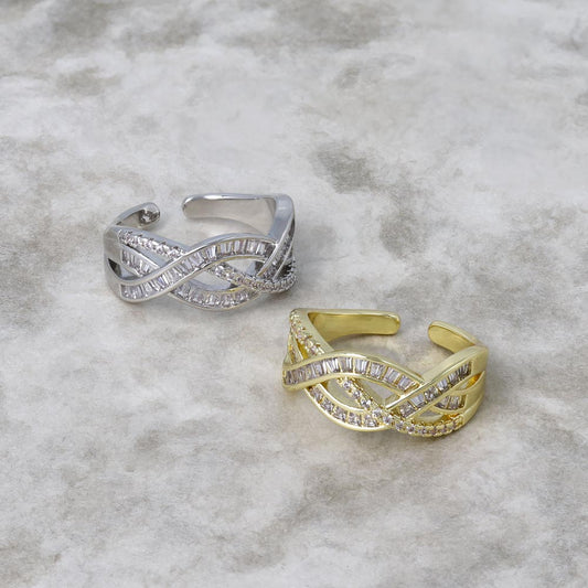 リング ステンレス キュービックジルコニア トリプル ウェーブ ライン フリーサイズ 指輪