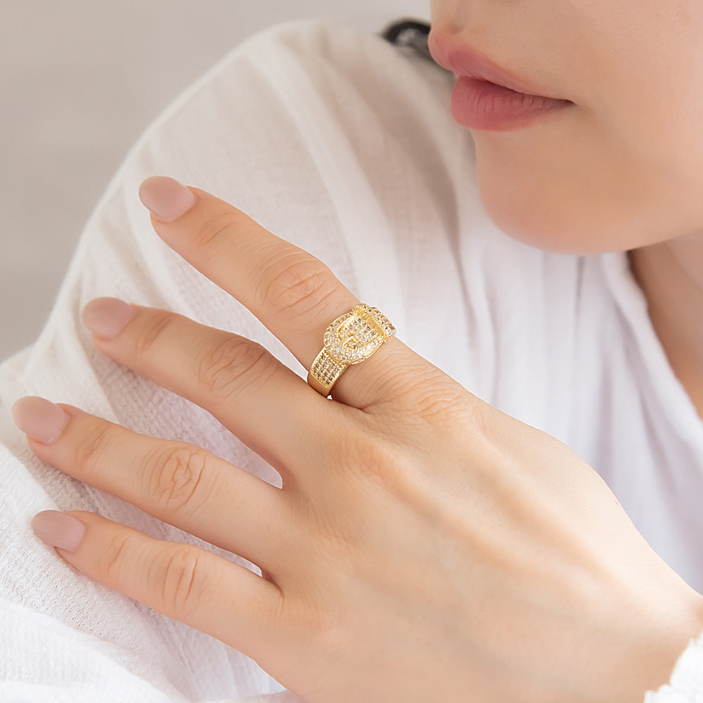 リング ステンレス キュービックジルコニア バックル ベルト フリーサイズ 指輪