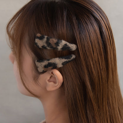 ヘアピン レオパード 柄 エコファー トライアングル 2本セット スリーピン