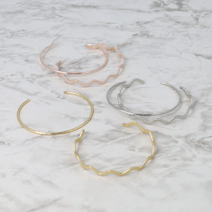 ブレスレット set half bangle ニッケルフリー メタル ライン ウエーブ 梨地 2本セット スリム ハーフバングル