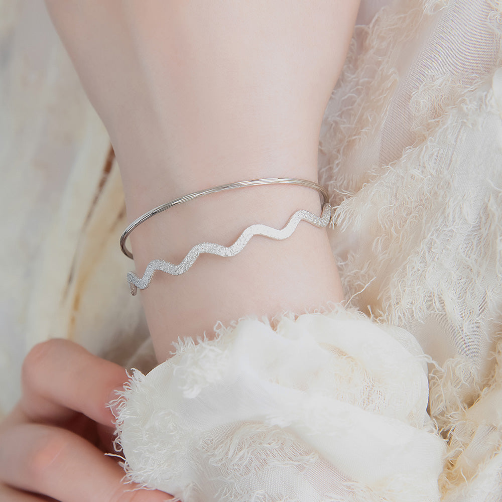 ブレスレット set half bangle ニッケルフリー メタル ライン ウエーブ 梨地 2本セット スリム ハーフバングル