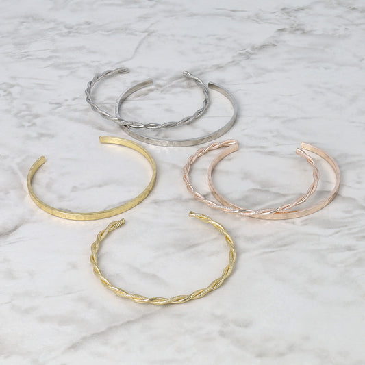 ブレスレット set half bangle ニッケルフリー メタル ハンマーワーク ツイスト 梨地 2本セット スリム ハーフバングル