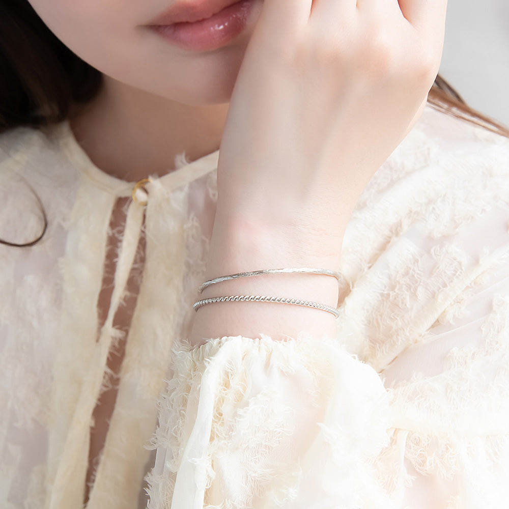 ブレスレット set half bangle ニッケルフリー メタル ツイスト ライン 梨地 2本セット スリム ハーフバングル