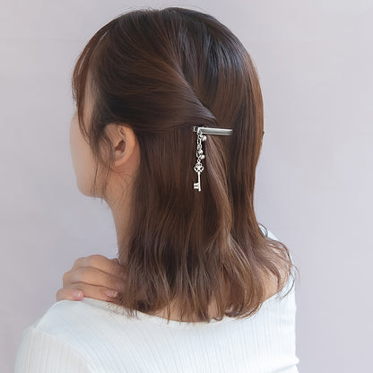 ヘアクリップ yura メタル ボール 鍵 チェーン 下がり 2個セット サイドクリップ