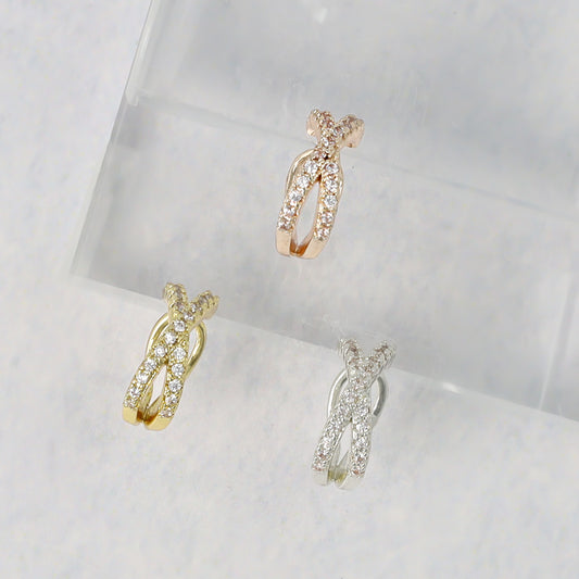 イヤーカフ ニッケルフリー メタル クロス ライン キュービックジルコニア イヤリング 【片耳用】
