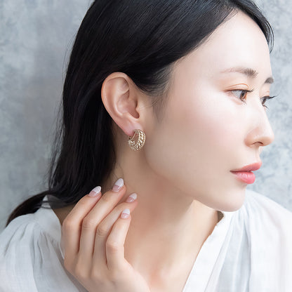 イヤリング ニッケルフリー sable gold メタル ツイスト チェーン C型 ネジバネ式イヤリング