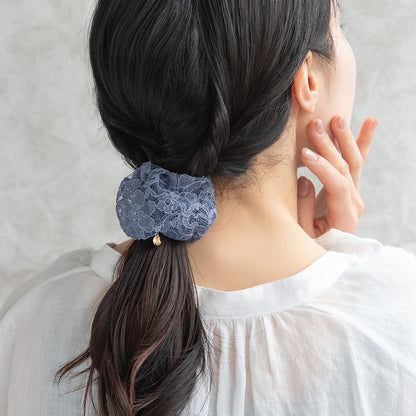 ヘアカフ フラワー レース メタル プレート チャーム シュシュ風 ワイヤーカフ
