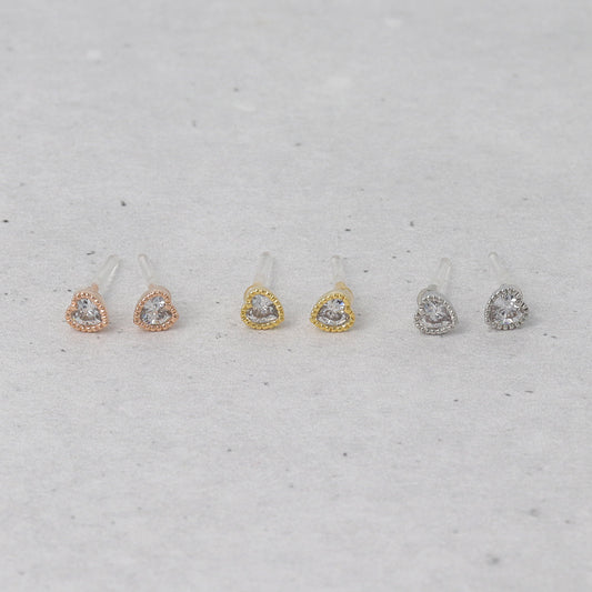 樹脂ピアス ニッケルフリー メタル キュービックジルコニア ミニ ハート ストーン フレーム スタッドピアス