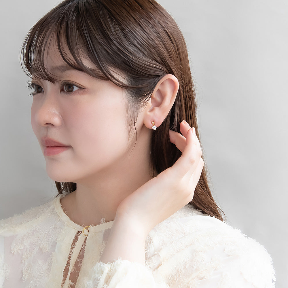 キュービックジルコニア ストーン ハート 1粒 セラミックポスト スタッドピアス