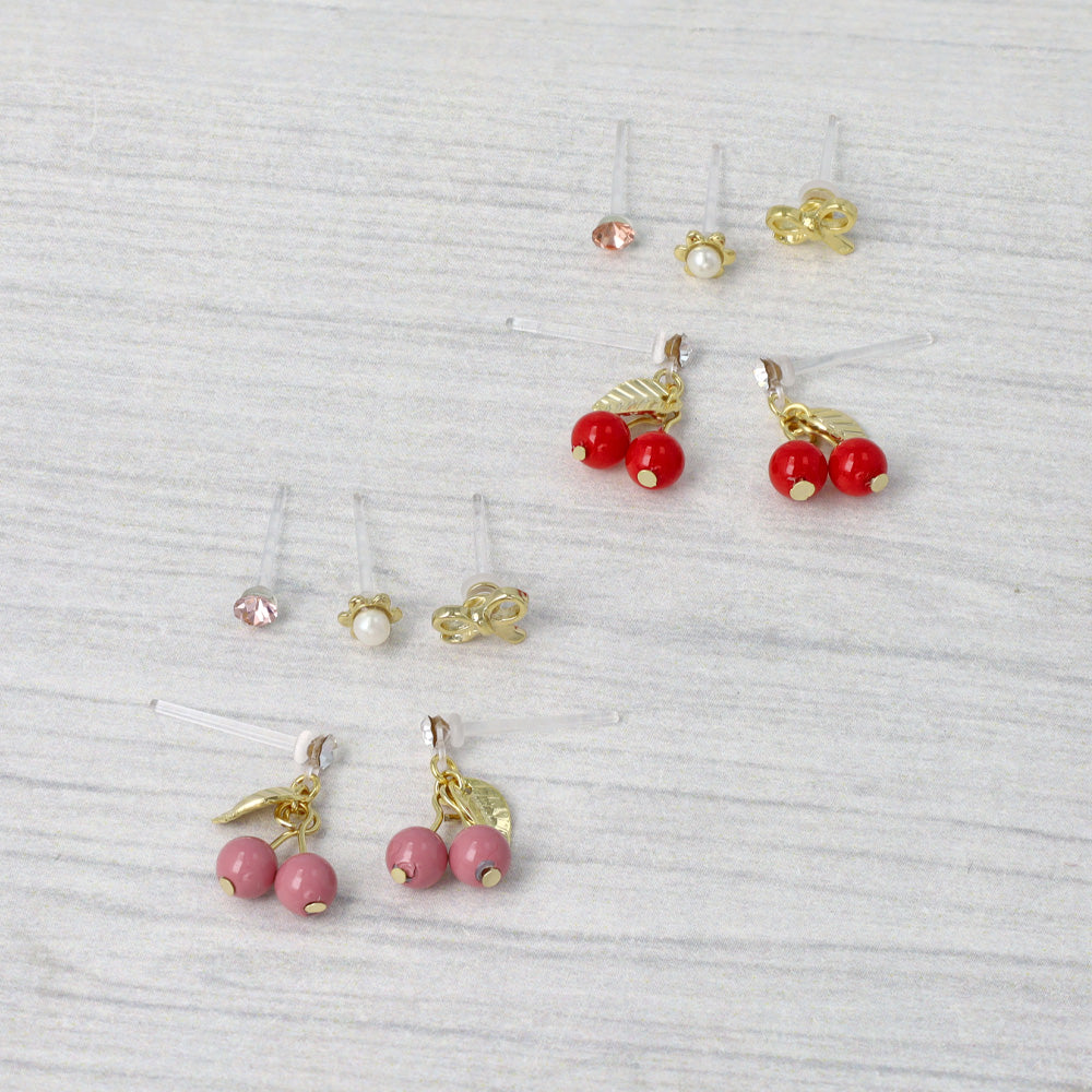 樹脂ピアス ニッケルフリー さくらんぼ フラワー メタル リボン ストーン 5個セット スタッドピアス