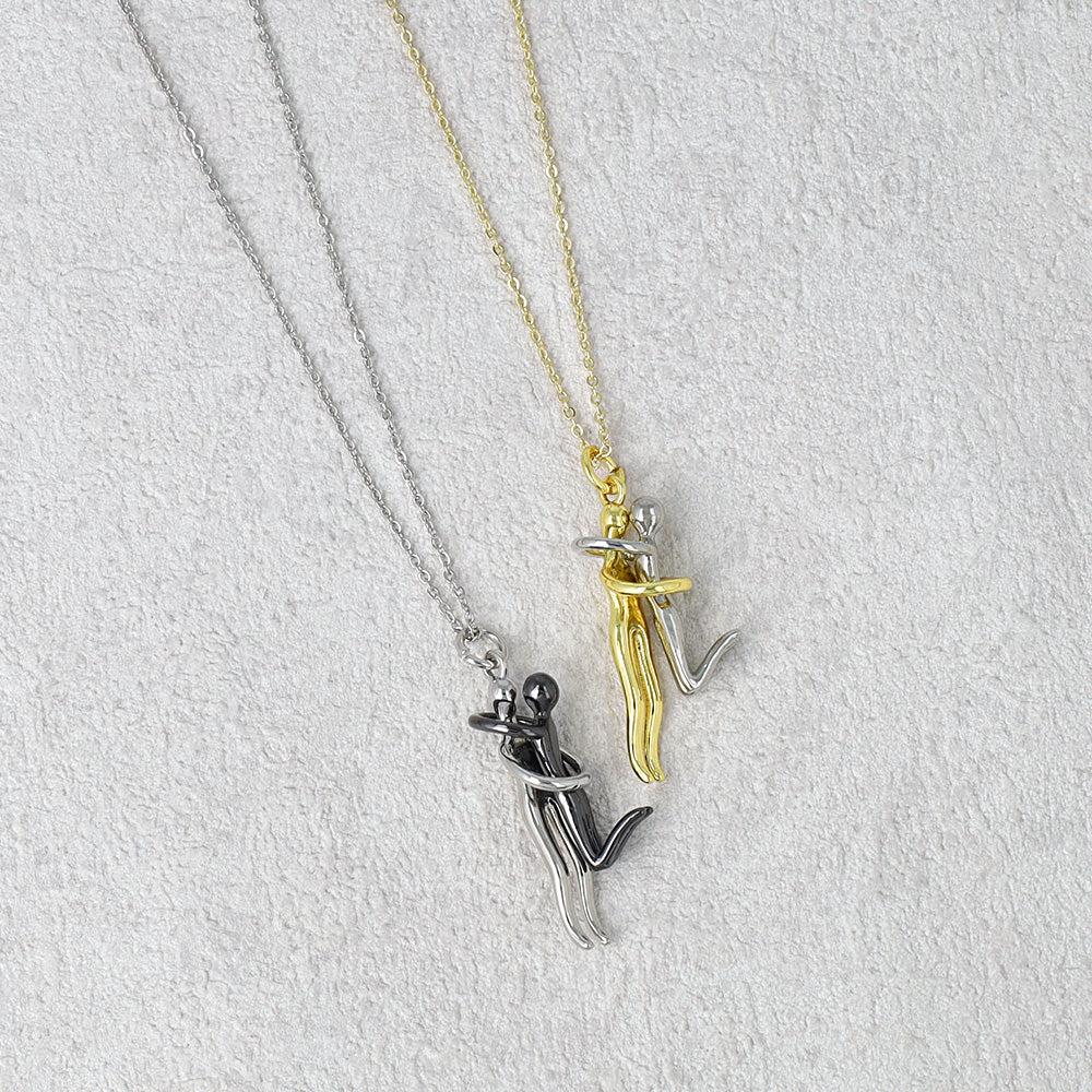 ネックレス ニッケルフリー メタル コンビカラー アート 人物 ハグ チェーン ショートネックレス
