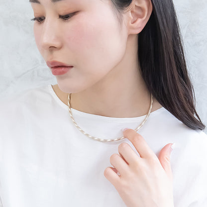 ネックレス ニッケルフリー sable gold メタル ツイスト チョーカー ネックカフ