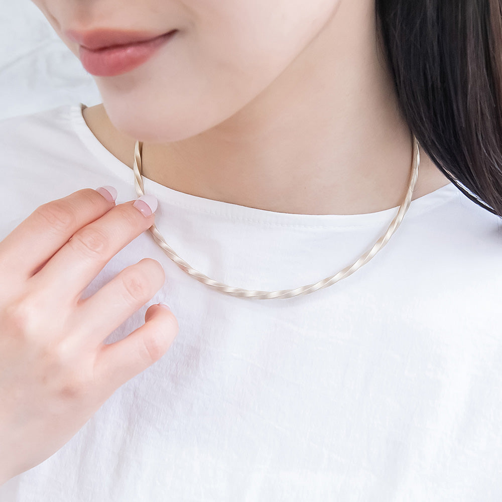 ネックレス ニッケルフリー sable gold メタル ツイスト チョーカー ネックカフ