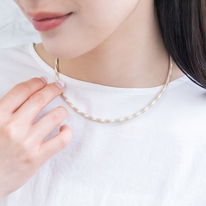 ネックレス ニッケルフリー sable gold メタル ツイスト チョーカー ネックカフ