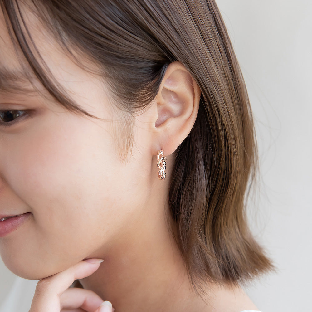 ピアス ニッケルフリー ロゼシルバー ツイスト クロス チタンポスト フープピアス