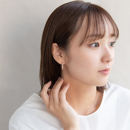 ピアス ニッケルフリー ロゼシルバー ツイスト クロス チタンポスト フープピアス