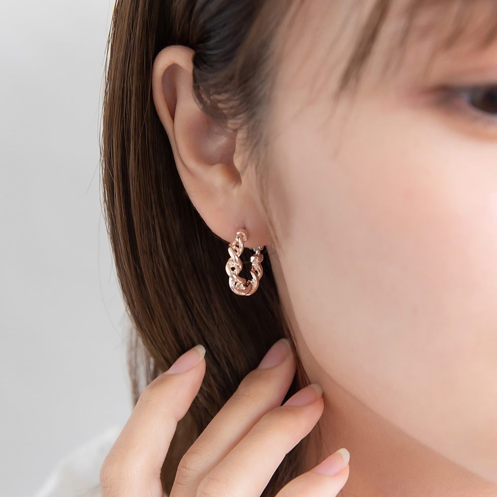 ピアス ニッケルフリー ロゼシルバー ツイスト クロス チタンポスト フープピアス