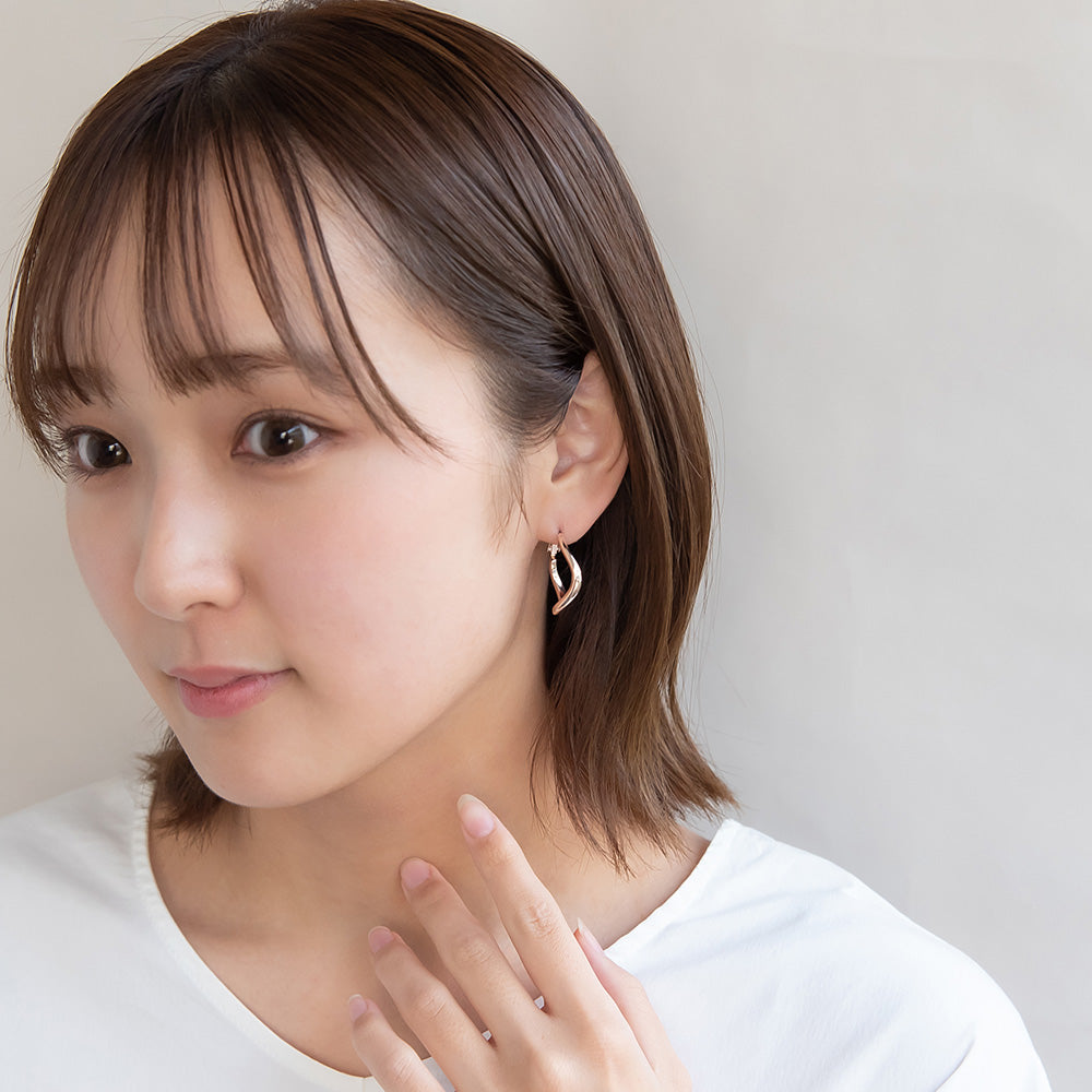 ピアス ニッケルフリー ロゼシルバー ウェーブ ライン チタンポスト フープピアス