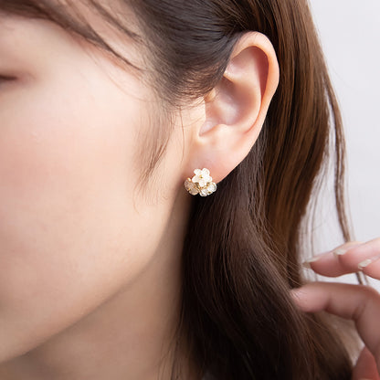 ピアス ニッケルフリー フラワー チタンポスト スタッドピアス