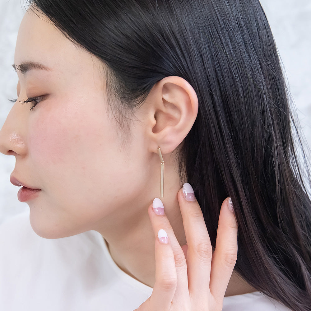 ピアス ニッケルフリー sable gold メタル シリンダー スウィング スタッドピアス